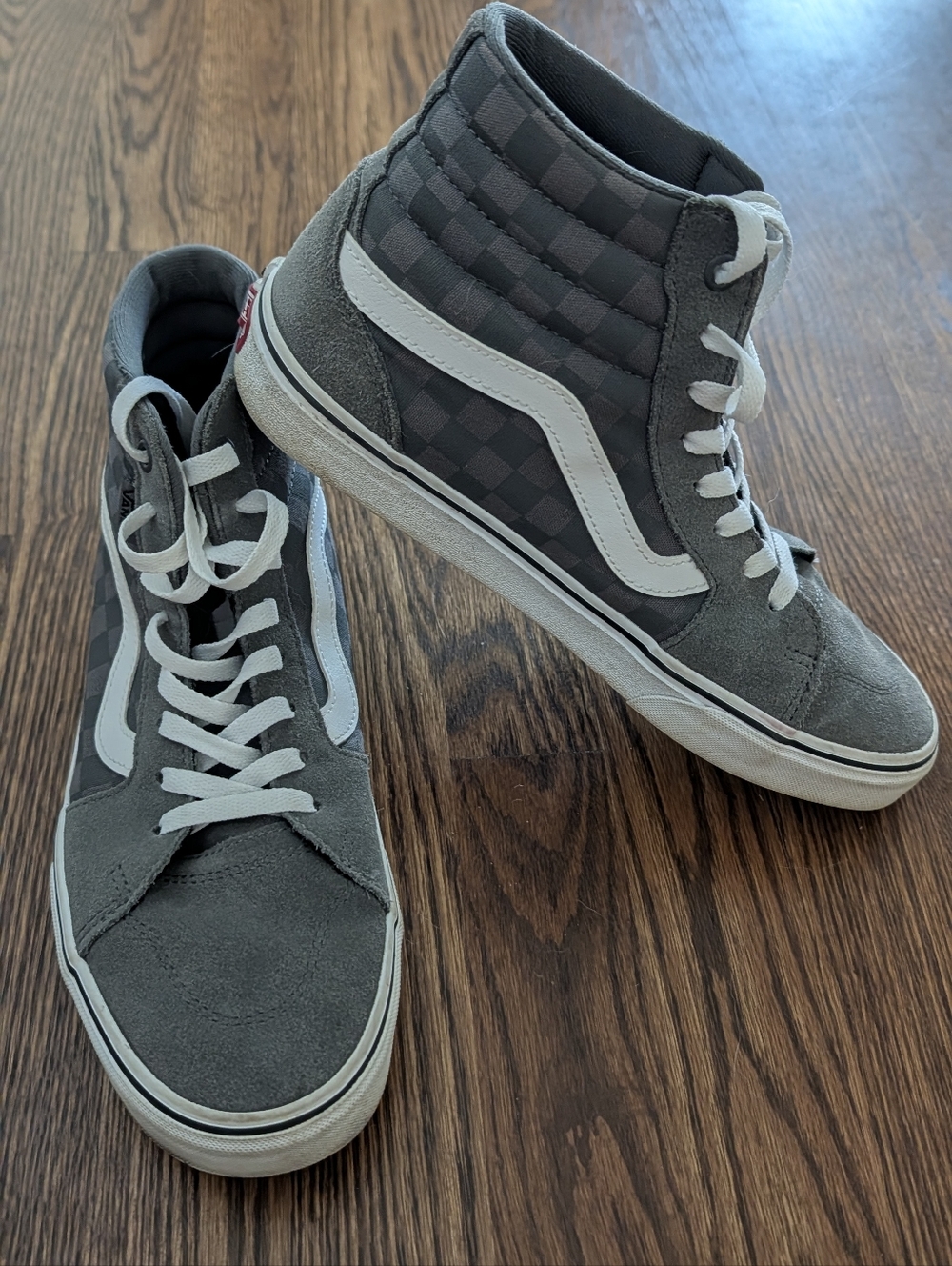 Vans Men’s Black Skate Shoes with White Laces - Size 8.5